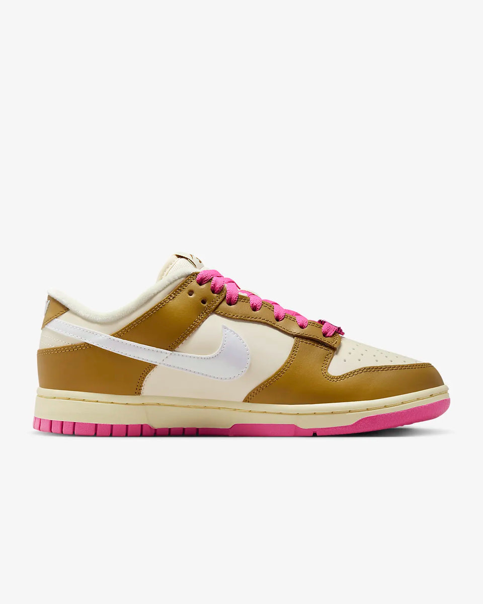 Nike just do it pink on sale